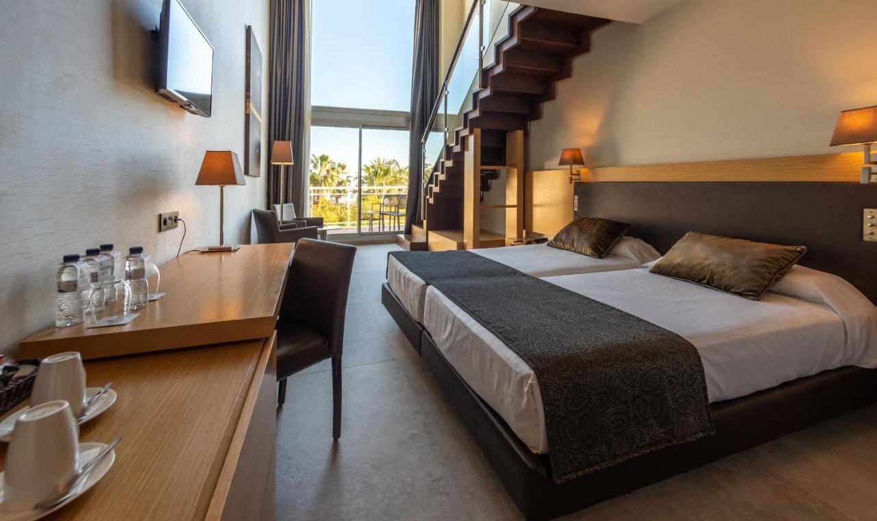 לה פינדה Gran Palas Hotel - Spa Incluido מראה חיצוני תמונה A room at the hotel