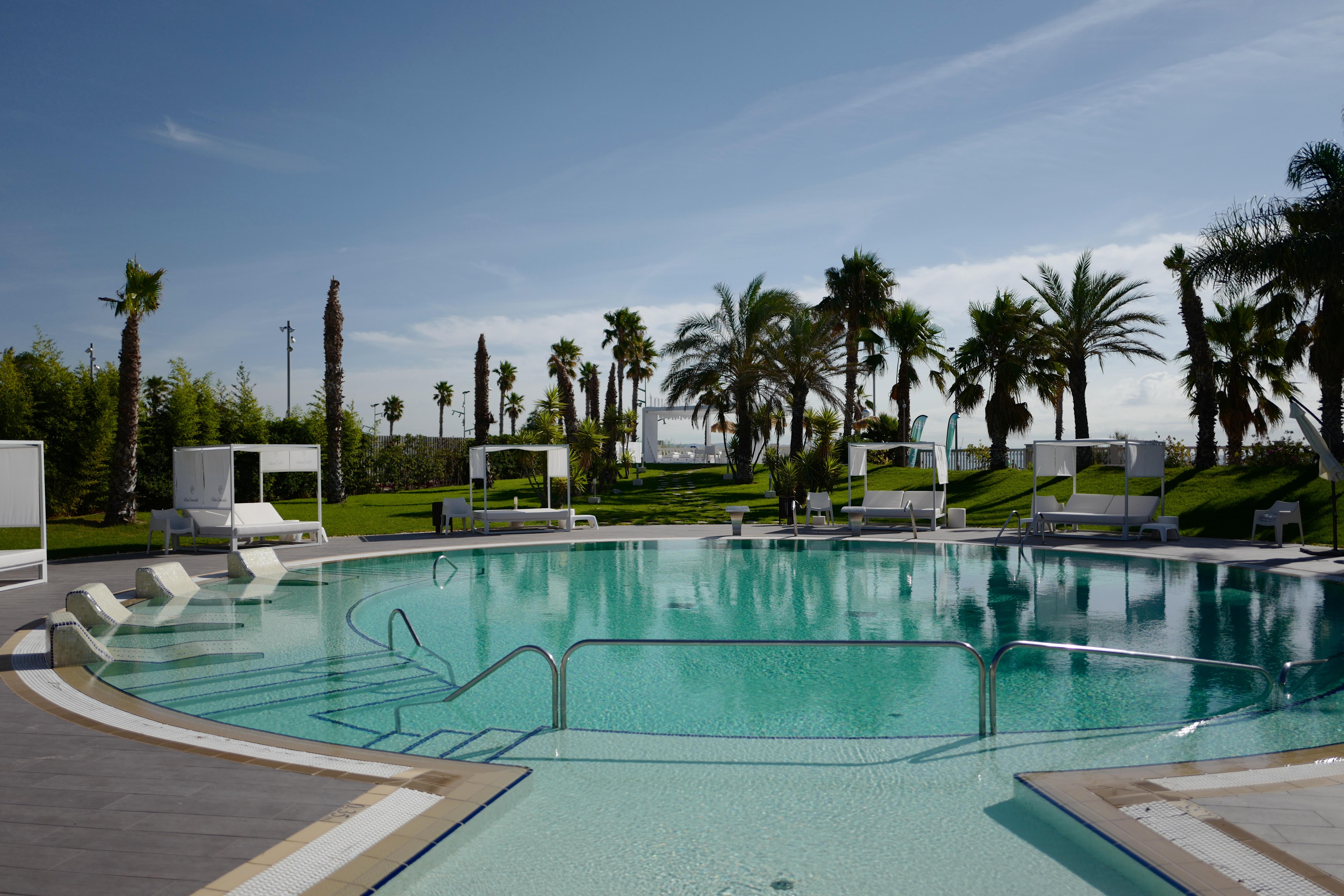 לה פינדה Gran Palas Hotel - Spa Incluido מראה חיצוני תמונה The swimming pool at the hotel