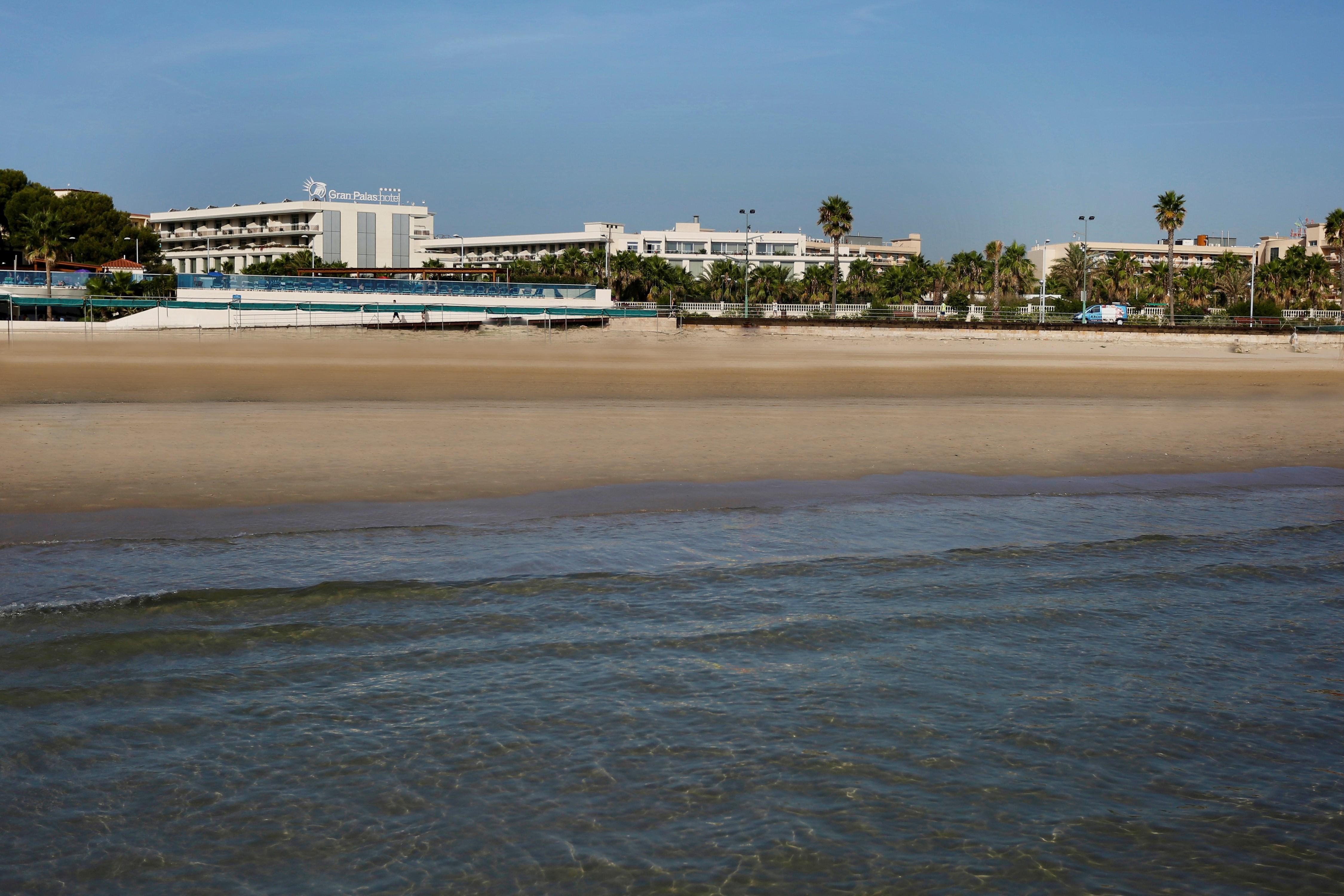 לה פינדה Gran Palas Hotel - Spa Incluido מראה חיצוני תמונה The beach at the resort