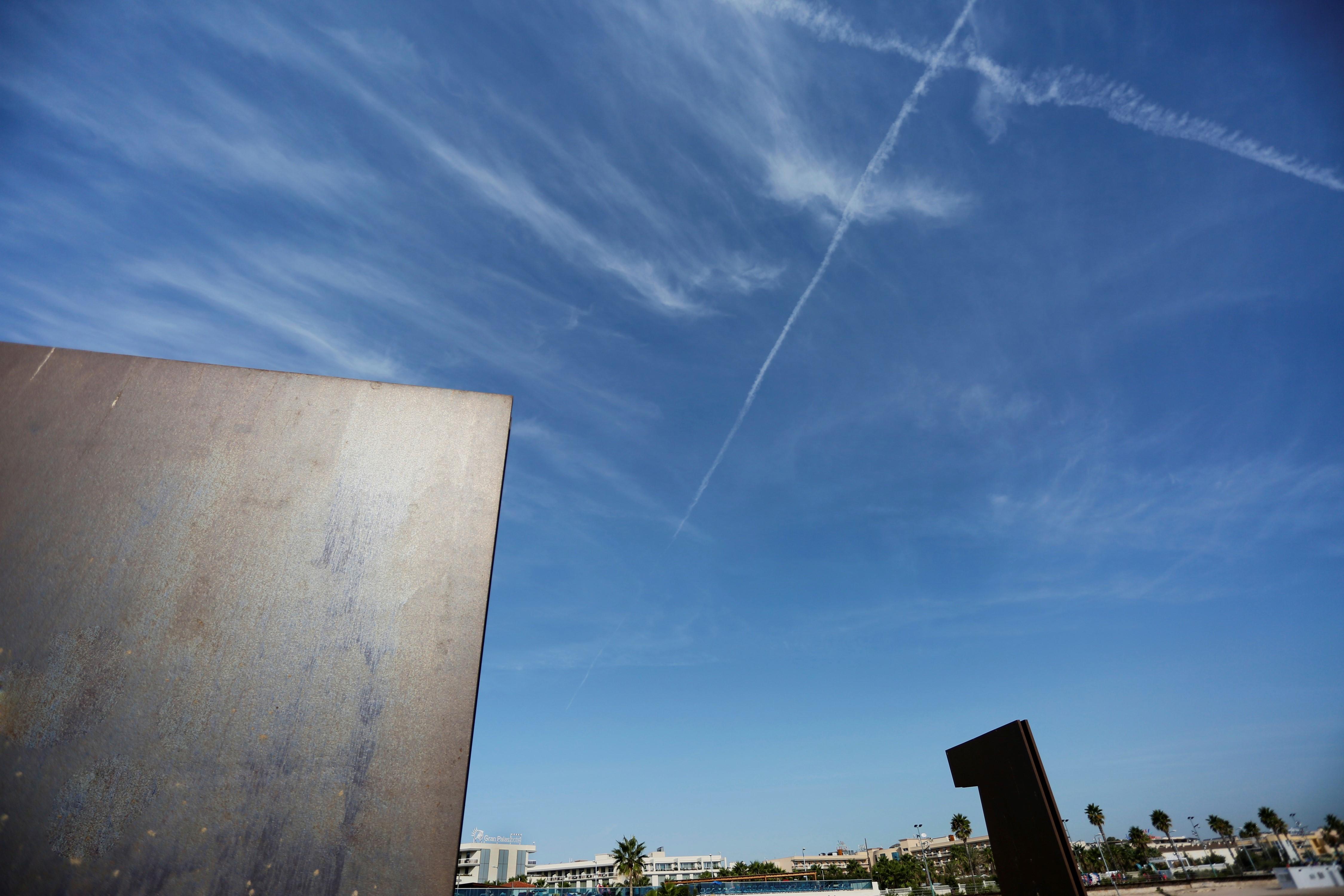 לה פינדה Gran Palas Hotel - Spa Incluido מראה חיצוני תמונה The sculpture in 2011